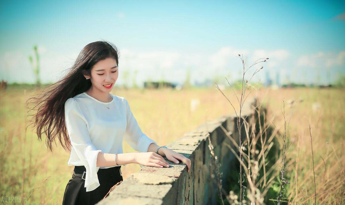 b型血女人的性格特点 B型血女生性格解析